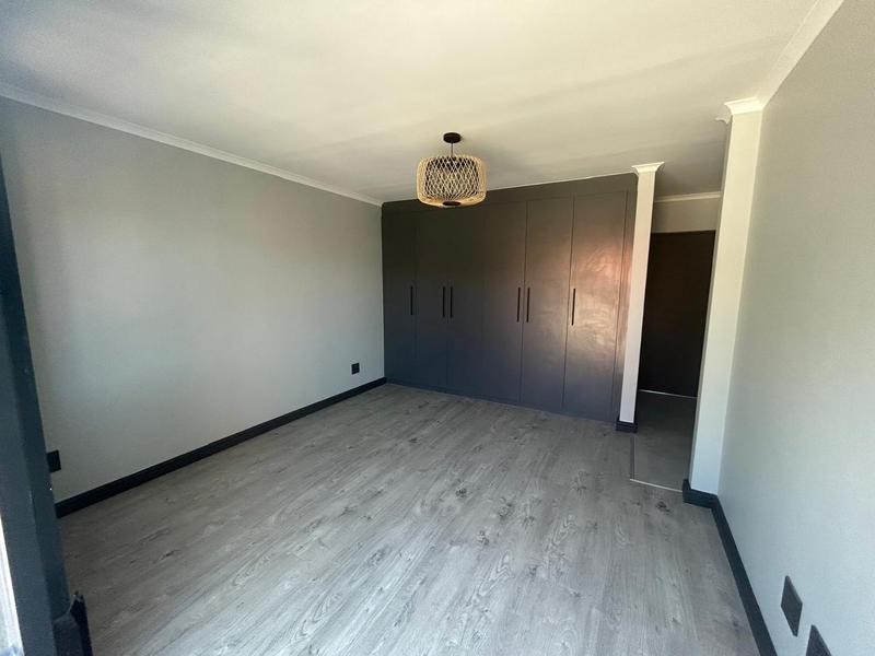 3 Bedroom Property for Sale in De Zoete Inval Western Cape